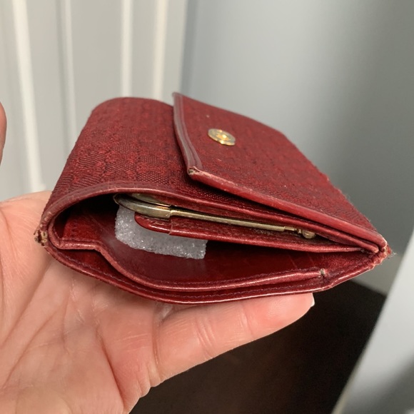 Authentic Celine vintage wallet with kisslock - Picture 2 of 16